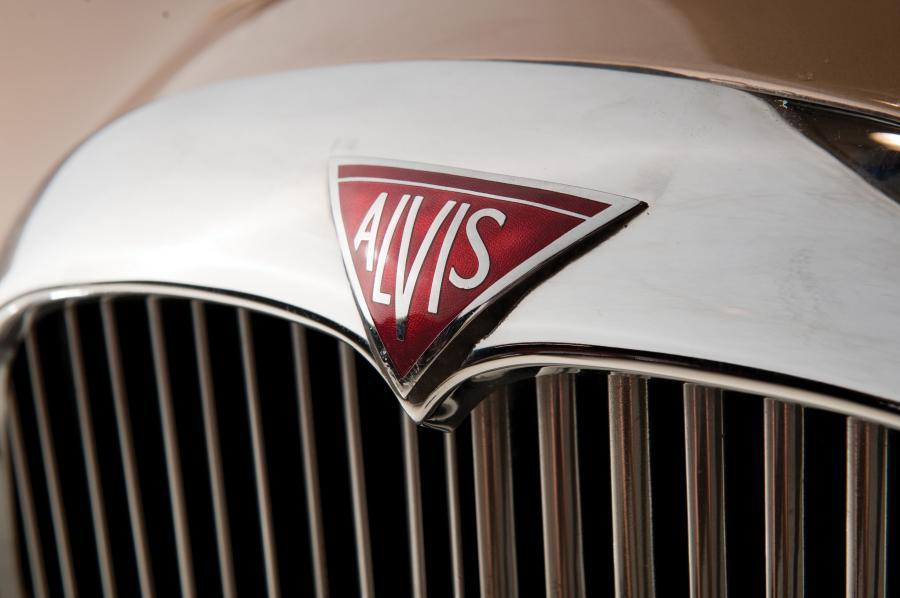 Логотип Alvis TE21 Saloon 1965 года  (фото 2 из 3)